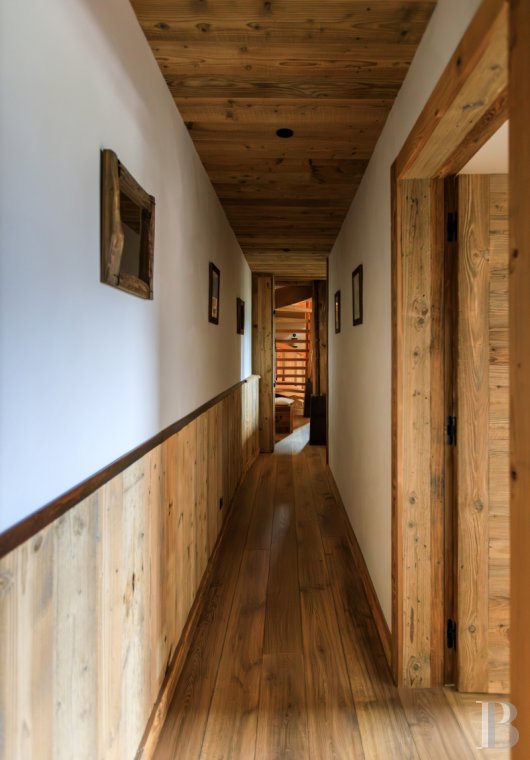A 19th-century farmhouse preserved in its original state and completely renovated at the foot of Mont d'Arbois, in Megève - photo  n°17
